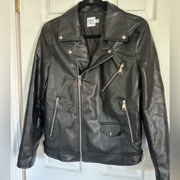 Princess Polly Jackets & Blazers - NWOT Princess Polly Vegan Moto Jacket Size XS/Small